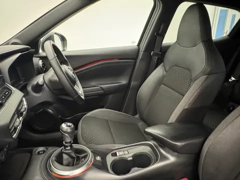 DV74MYL Nissan Juke 1.0 DiG-T N-Connecta 5dr Thumbnail #16