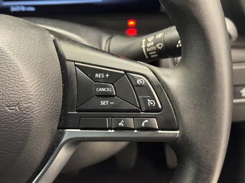 DV74MYL Nissan Juke 1.0 DiG-T N-Connecta 5dr Thumbnail #21