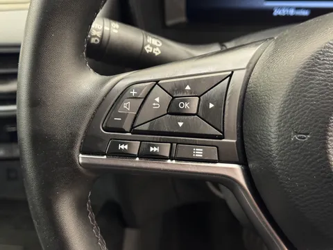 DV74MYL Nissan Juke 1.0 DiG-T N-Connecta 5dr Thumbnail #22