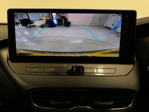 DV74MYL Nissan Juke 1.0 DiG-T N-Connecta 5dr Thumbnail #26