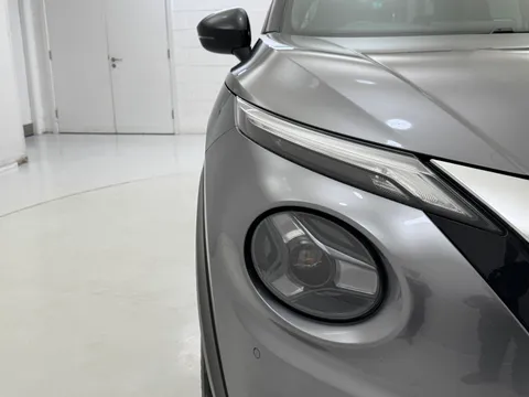 DV74MYL Nissan Juke 1.0 DiG-T N-Connecta 5dr Thumbnail #33