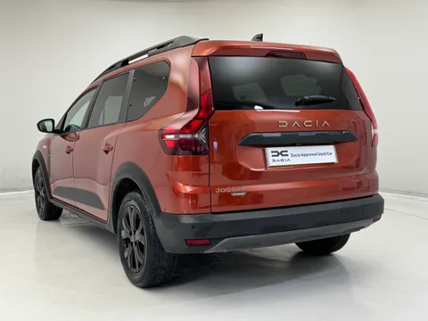 AF74XCB Dacia Jogger 1.6 HEV Extreme 5dr Auto Thumbnail #8