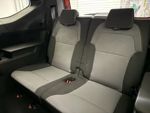 AF74XCB Dacia Jogger 1.6 HEV Extreme 5dr Auto Thumbnail #12