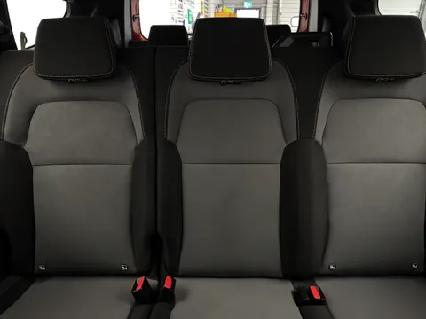 AF74XCB Dacia Jogger 1.6 HEV Extreme 5dr Auto Thumbnail #19