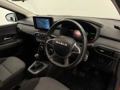 AF74XCB Dacia Jogger 1.6 HEV Extreme 5dr Auto Thumbnail #22