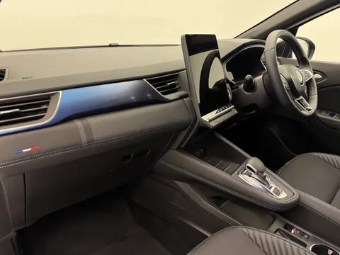 AF74DVW Renault Captur 1.6 E-Tech Full Hybrid 145 Esprit Alpine 5dr Auto Thumbnail #16