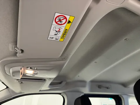 NA70WSW Vauxhall Combo Life 1.5 Turbo D Energy 5dr [7 seat] Thumbnail #16