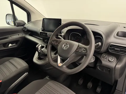 NA70WSW Vauxhall Combo Life 1.5 Turbo D Energy 5dr [7 seat] Thumbnail #21