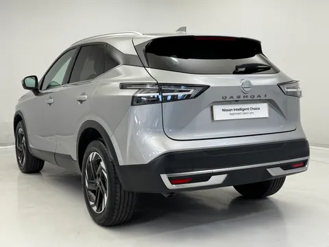 DL25KXF Nissan Qashqai 1.3 DiG-T MH N-Connecta 5dr Thumbnail #9