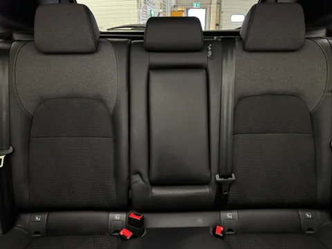 DL25KXF Nissan Qashqai 1.3 DiG-T MH N-Connecta 5dr Thumbnail #17