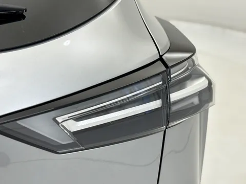 DL25KXF Nissan Qashqai 1.3 DiG-T MH N-Connecta 5dr Thumbnail #32