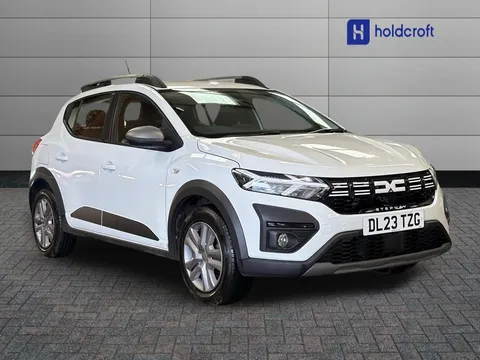 DL23TZG Dacia Sandero Stepway 1.0 TCe Expression 5dr Thumbnail #2
