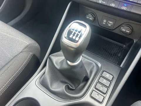 YW68OAX Hyundai Tucson 1.6 GDi SE Nav 5dr 2WD Thumbnail #20