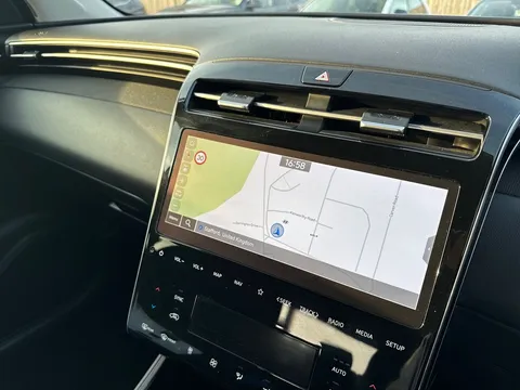 BF72GGA Hyundai Tucson 1.6 TGDi Hybrid 230 SE Connect 5dr 2WD Auto Thumbnail #29