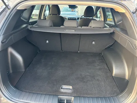 BF72GGA Hyundai Tucson 1.6 TGDi Hybrid 230 SE Connect 5dr 2WD Auto Thumbnail #32