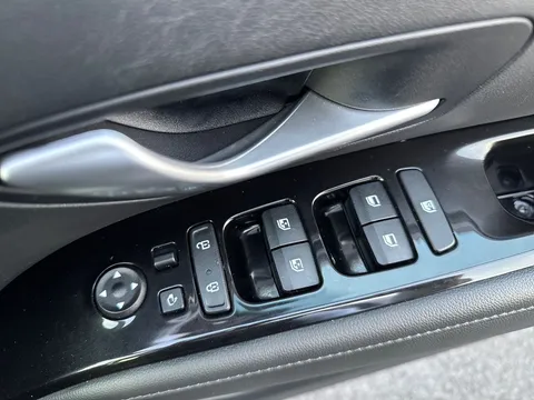 BF72GGA Hyundai Tucson 1.6 TGDi Hybrid 230 SE Connect 5dr 2WD Auto Thumbnail #36