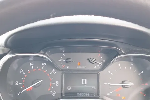 SL22NKG Citroën C3 1.2 PureTech Shine Plus 5dr Thumbnail #12