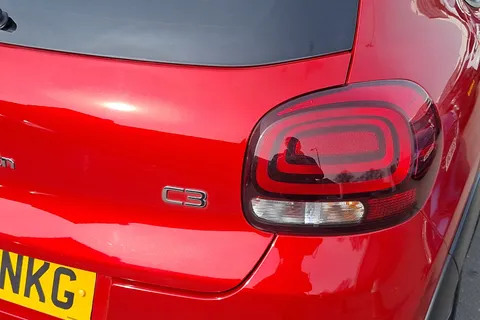 SL22NKG Citroën C3 1.2 PureTech Shine Plus 5dr Thumbnail #18