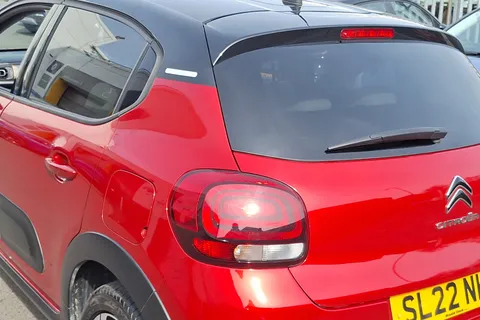 SL22NKG Citroën C3 1.2 PureTech Shine Plus 5dr Thumbnail #17