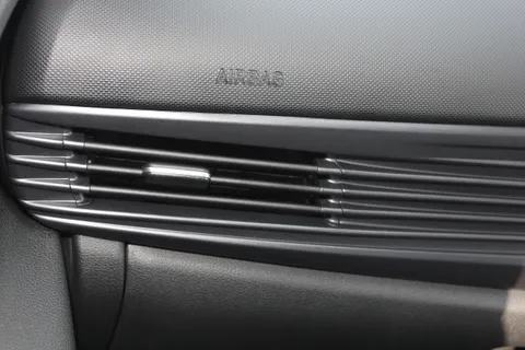 MD75NFE Hyundai i20 1.0T GDi Premium 5dr Thumbnail #10