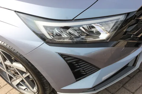 MD75NJU Hyundai i20 1.0T GDi Premium 5dr Thumbnail #4