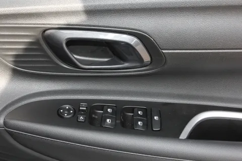 MD75NJU Hyundai i20 1.0T GDi Premium 5dr Thumbnail #15