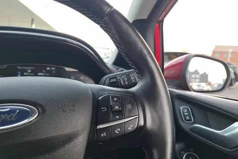 NX21OMV Ford Fiesta 1.0 EcoBoost Hybrid mHEV 125 Vignale Edition 5dr Thumbnail #34