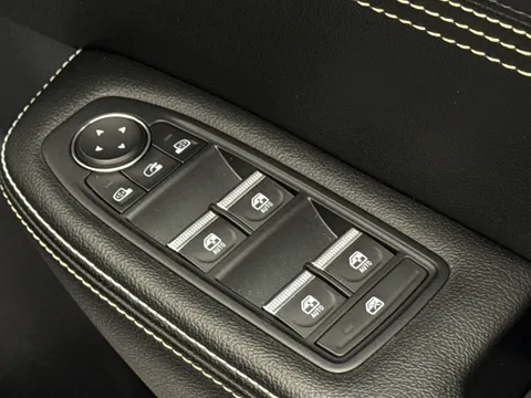 LY72MGE Renault ARKANA 1.6 E-Tech full hybrid 145 Engineered 5dr Auto Thumbnail #26