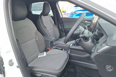 BN25CAV Renault Captur 1.0 TCE 90 Techno 5dr Thumbnail #34