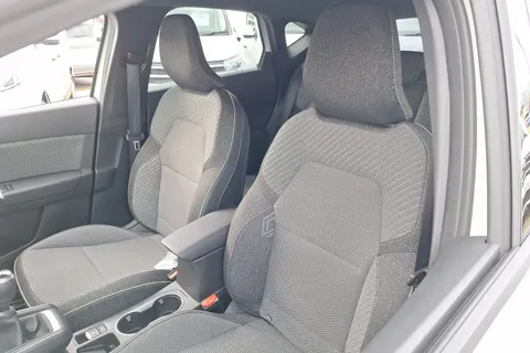 BN25CAV Renault Captur 1.0 TCE 90 Techno 5dr Thumbnail #39