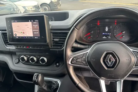 FM23UFW Renault Trafic LL30 Blue dCi 170 Sport+ Van EDC Thumbnail #4