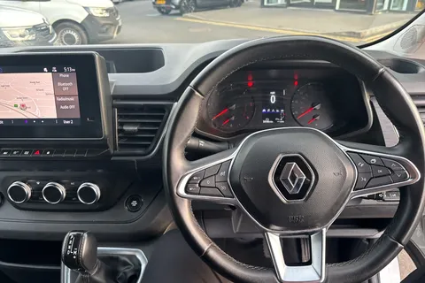 FM23UFW Renault Trafic LL30 Blue dCi 170 Sport+ Van EDC Thumbnail #11