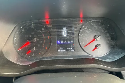 FM23UFW Renault Trafic LL30 Blue dCi 170 Sport+ Van EDC Thumbnail #12