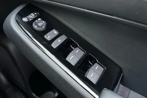 DF23CCV Honda Hr-V 1.5 eHEV Advance 5dr CVT Thumbnail #25