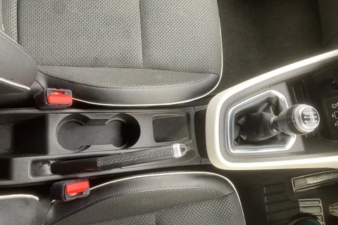 BT70LFZ Renault Clio 1.0 TCe 100 S Edition 5dr Thumbnail #17