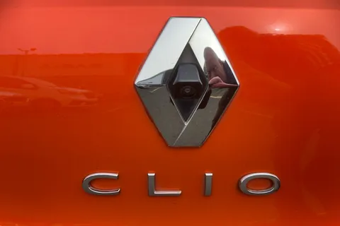 BT70LFZ Renault Clio 1.0 TCe 100 S Edition 5dr Thumbnail #30