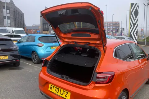 BT70LFZ Renault Clio 1.0 TCe 100 S Edition 5dr Thumbnail #32