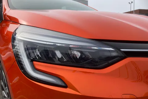 BT70LFZ Renault Clio 1.0 TCe 100 S Edition 5dr Thumbnail #35