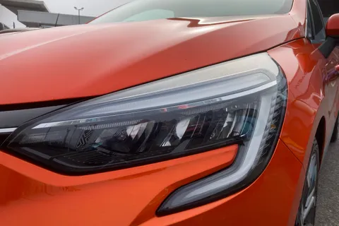 BT70LFZ Renault Clio 1.0 TCe 100 S Edition 5dr Thumbnail #36