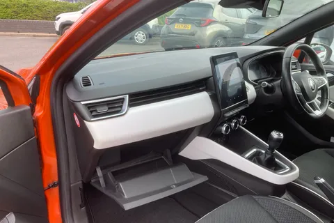 BT70LFZ Renault Clio 1.0 TCe 100 S Edition 5dr Thumbnail #39