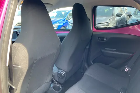 DF19ADV Toyota AYGO 1.0 VVT-i X-Cite 5 5dr Thumbnail #21