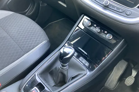 YL21EKJ Vauxhall Grandland X 1.2 Turbo Griffin Edition 5dr Thumbnail #13