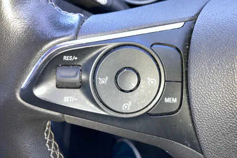 YL21EKJ Vauxhall Grandland X 1.2 Turbo Griffin Edition 5dr Thumbnail #14