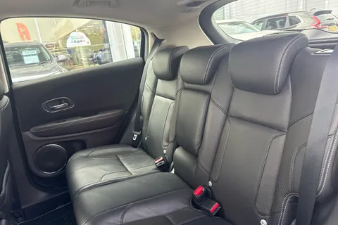 8 of 23 for Honda Hr-V 1.5 i-VTEC Black Edition 5dr