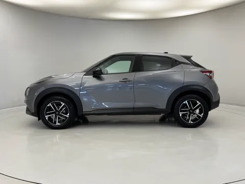 DV74ODP Nissan Juke 1.0 DiG-T N-Connecta 5dr Thumbnail #6