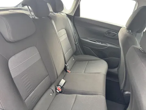 DV75ACZ Hyundai Bayon 1.0 TGDi Advance 5dr Thumbnail #3