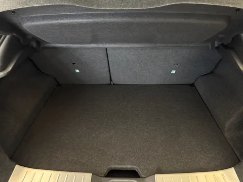 DS23HKN Nissan Juke 1.6 Hybrid Tekna+ 5dr Auto Thumbnail #11