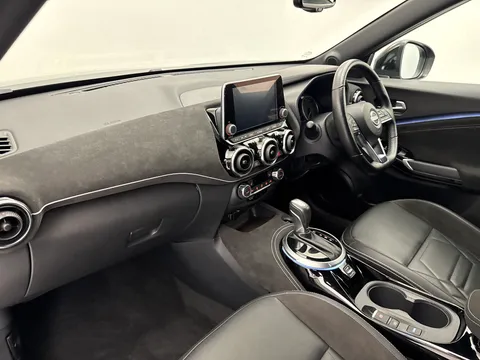 DS23HKN Nissan Juke 1.6 Hybrid Tekna+ 5dr Auto Thumbnail #13