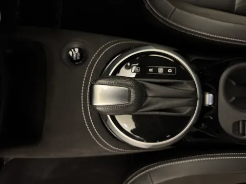 DS23HKN Nissan Juke 1.6 Hybrid Tekna+ 5dr Auto Thumbnail #16