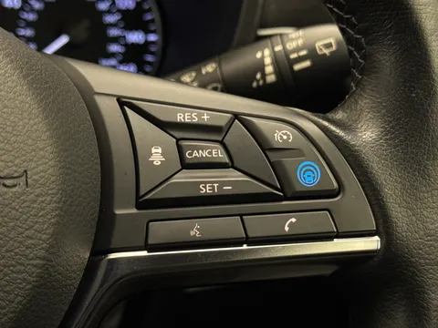 DS23HKN Nissan Juke 1.6 Hybrid Tekna+ 5dr Auto Thumbnail #23